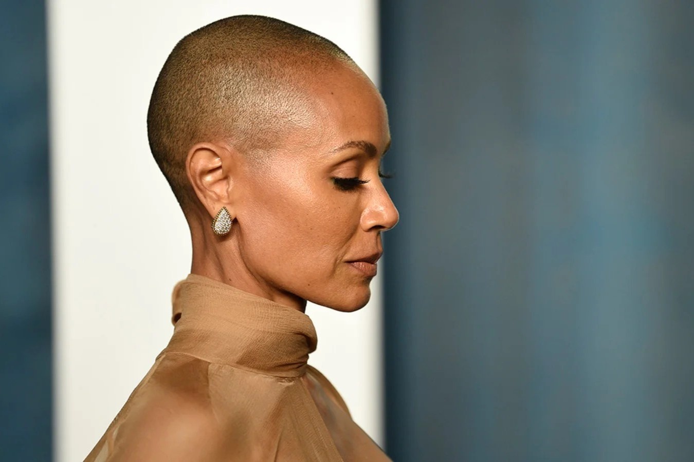 Noi hoang so cua vo Will Smith khi bi rung toc hinh anh