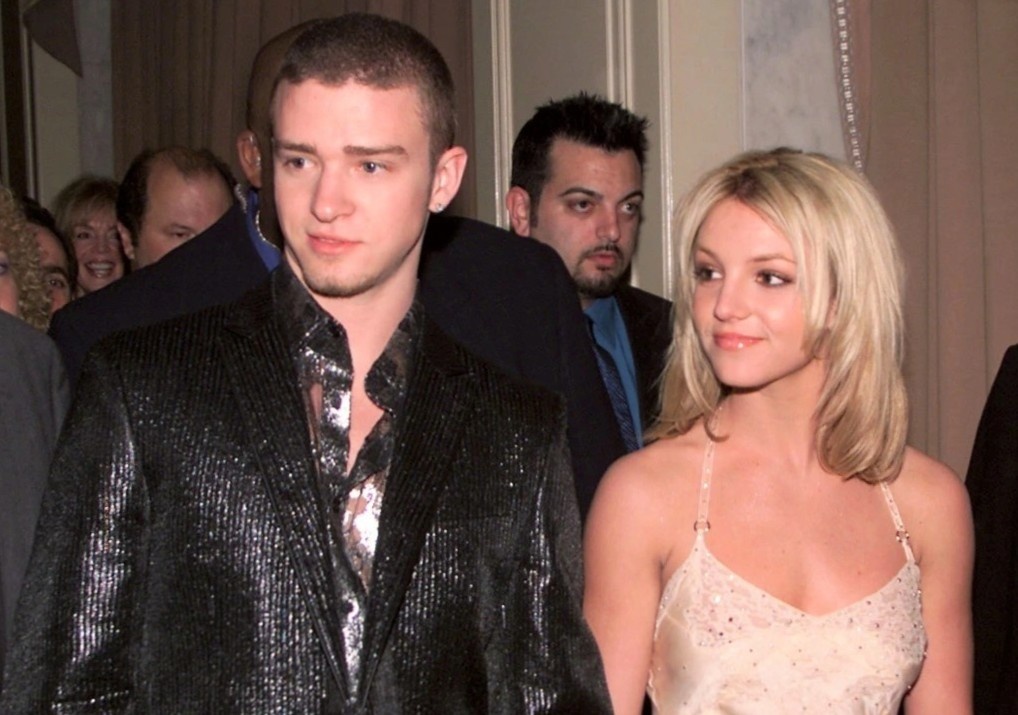 Britney Spears to bi Justin Timberlake loi dung hinh anh