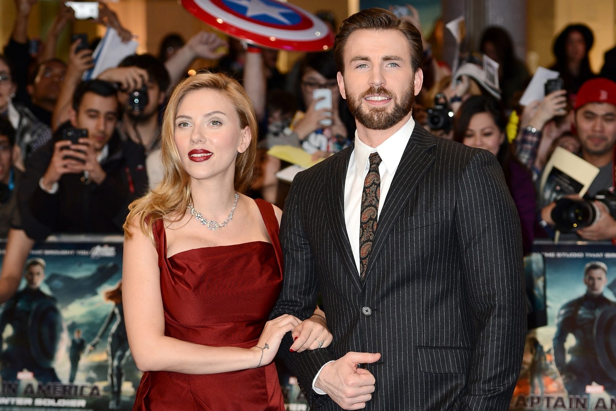 Chris Evans tai ngo Scarlett Johansson anh 2
