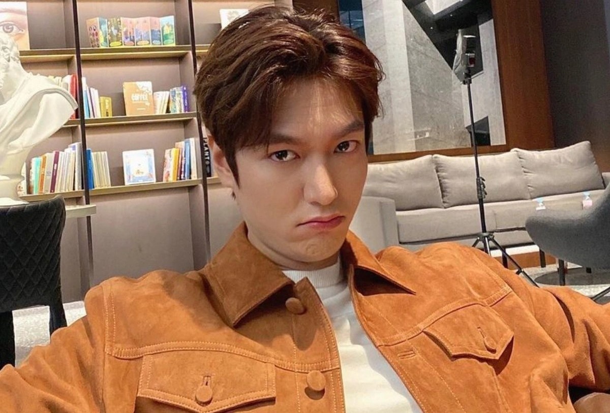 Vai phan dien lot xac cua Lee Min Ho trong phim 18+ hinh anh