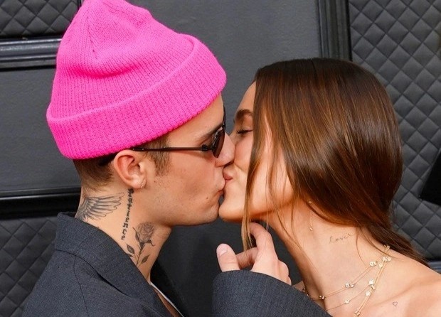 Justin Bieber va vo tren tham do Grammy 2022 hinh anh