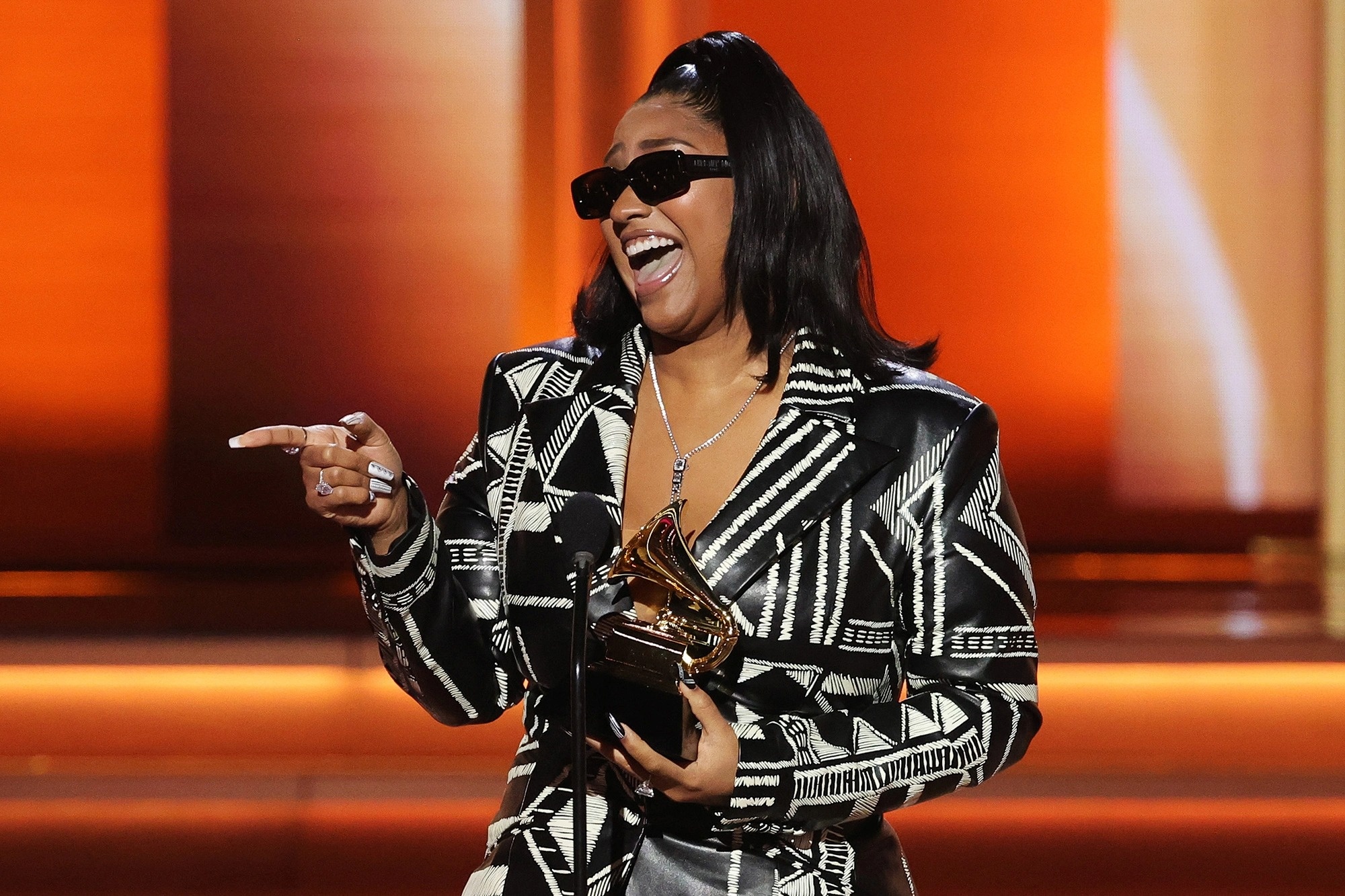 Olivia Rodrigo thang lon o Grammy 2022 anh 8