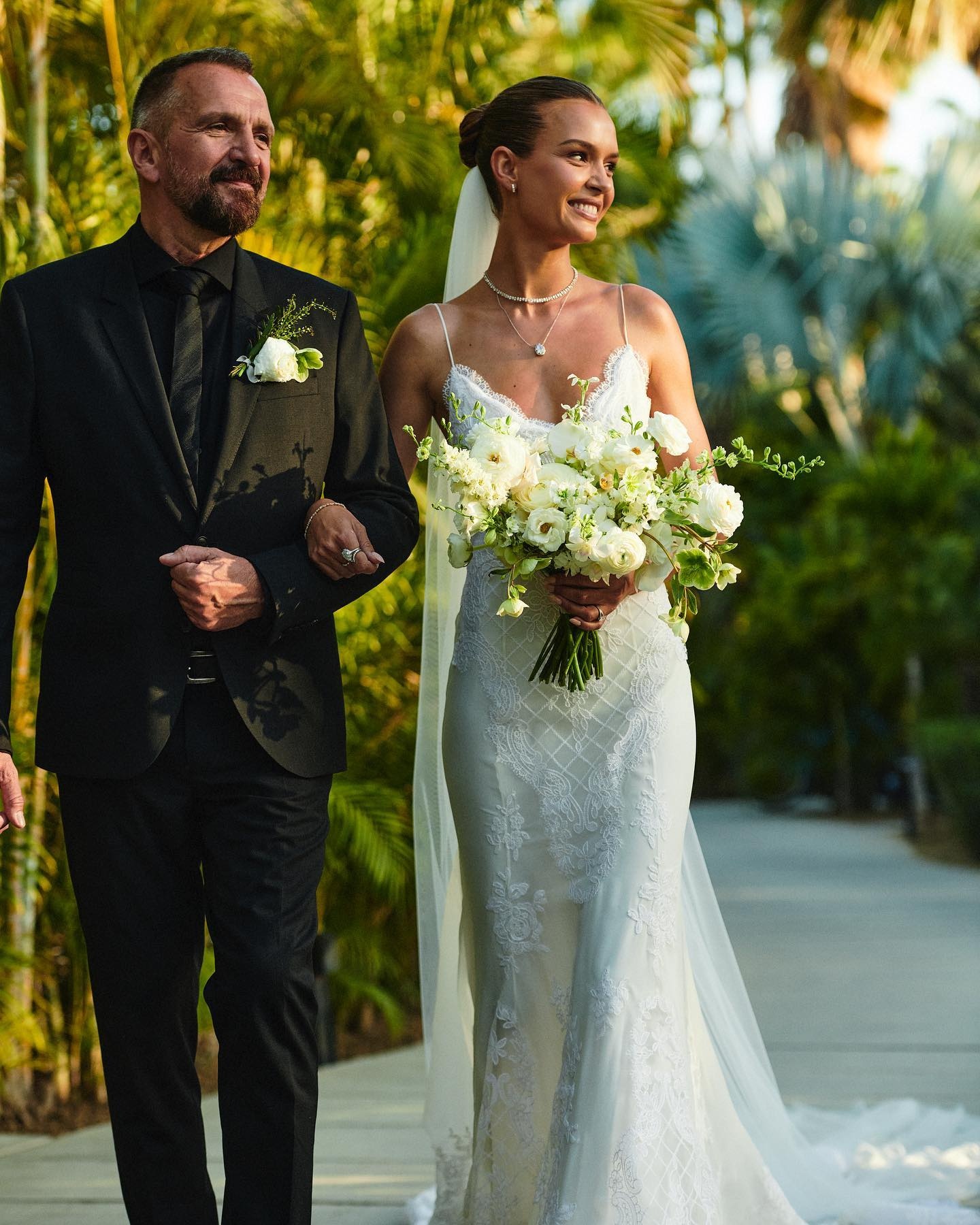 Thien than noi y Josephine Skriver ket hon anh 1