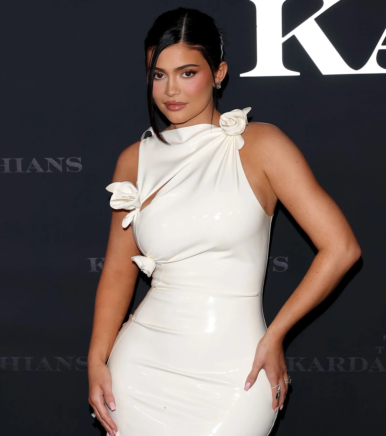 vóc dáng của Kylie Jenner sau sinh con ảnh 2 voc dang cua Kylie Jenner sau sinh con anh 2