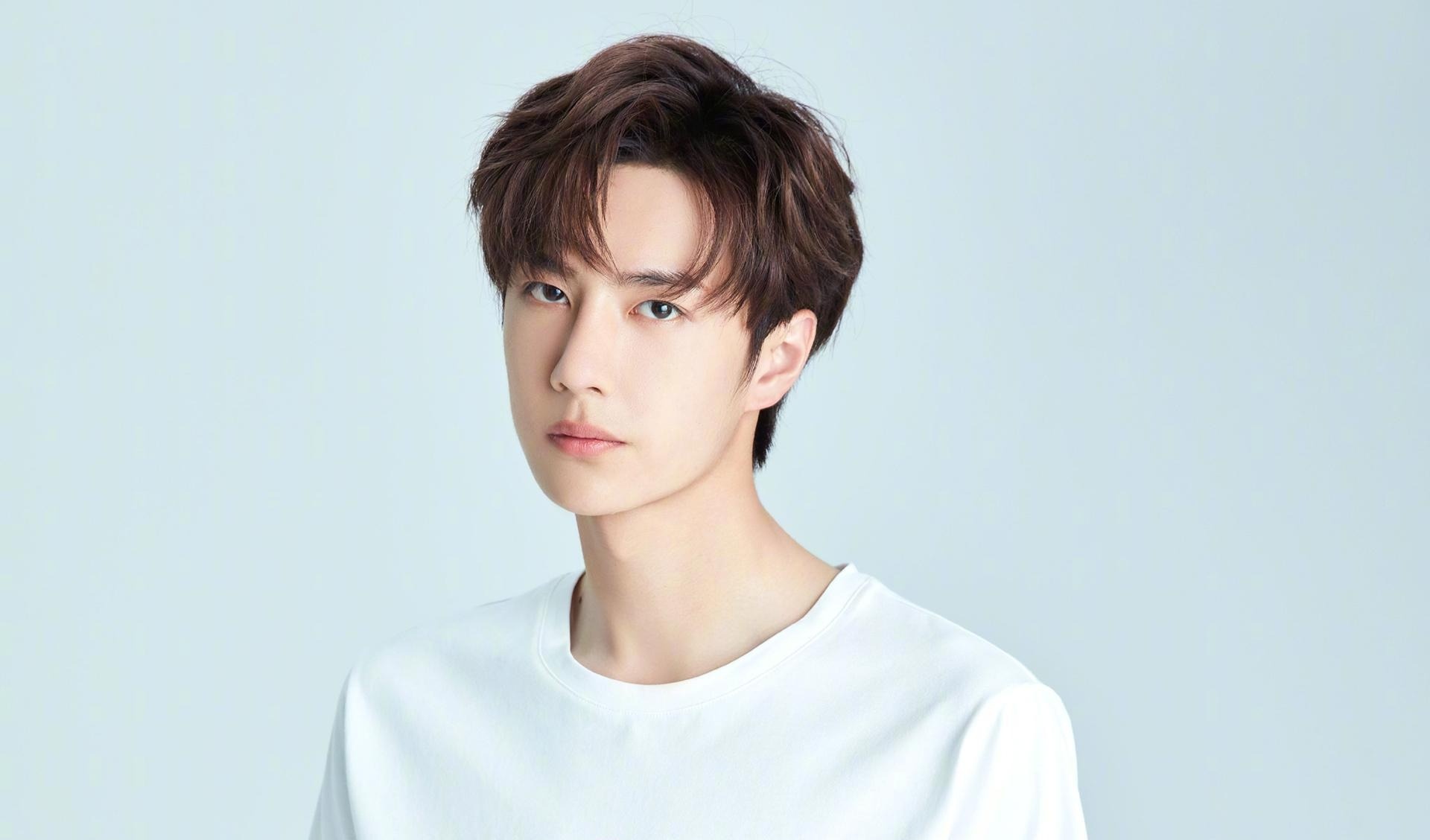 nguoi noi tieng bi tung anh nong anh 2