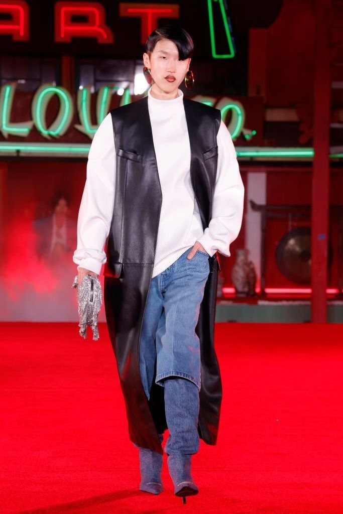 siêu mẫu nội y catwalk với bụng bầu ảnh 14 sieu mau noi y catwalk voi bung bau anh 14