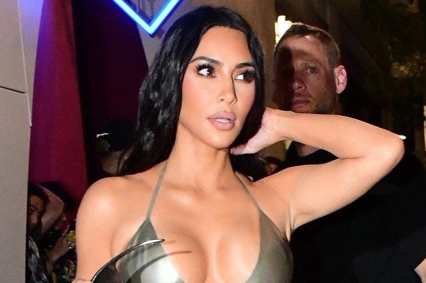 Kim Kardashian gay phan no khi photoshop anh tre em hinh anh