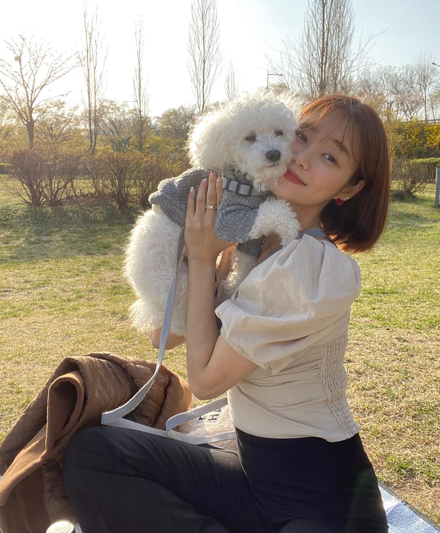 thần tượng Kpop làm streamer 19+ ảnh 3 than tuong Kpop lam streamer 19+ anh 3