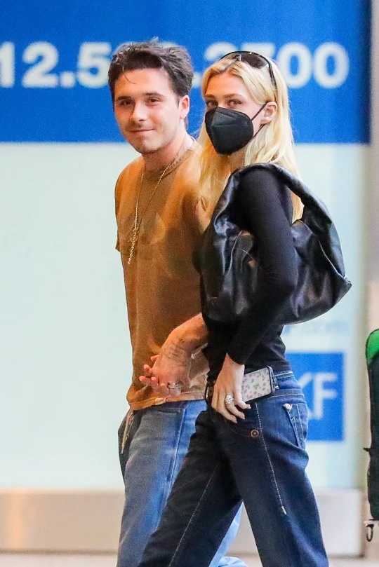 Brooklyn Beckham và Nicola Peltz ảnh 2 Brooklyn Beckham va Nicola Peltz anh 2