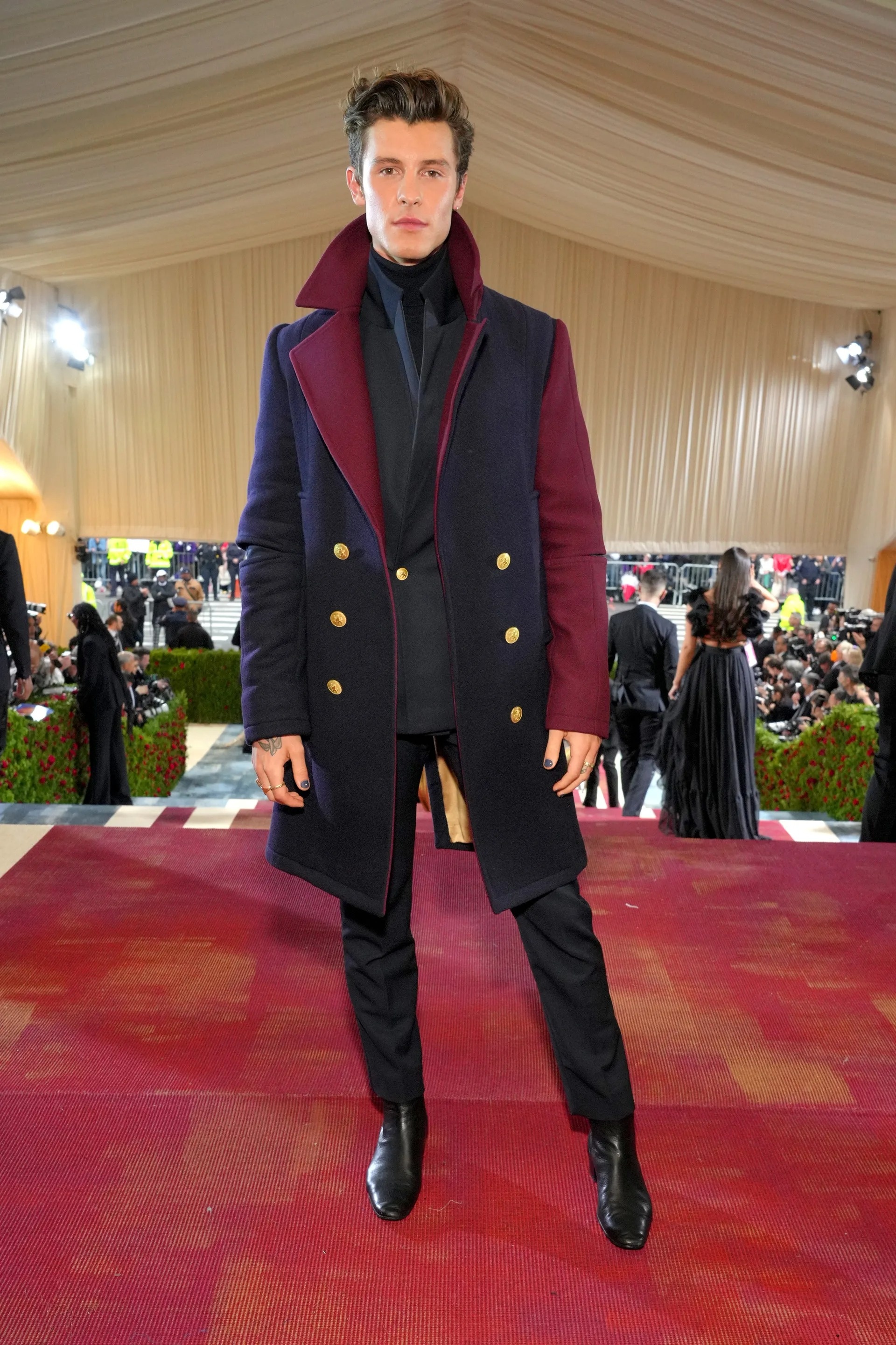 Camila Cabello va Shawn Mendes o Met Gala anh 2