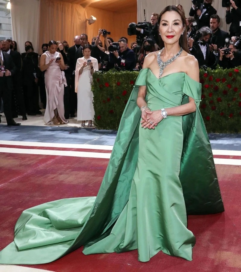Eileen Gu tham du Met Gala 2022 anh 6