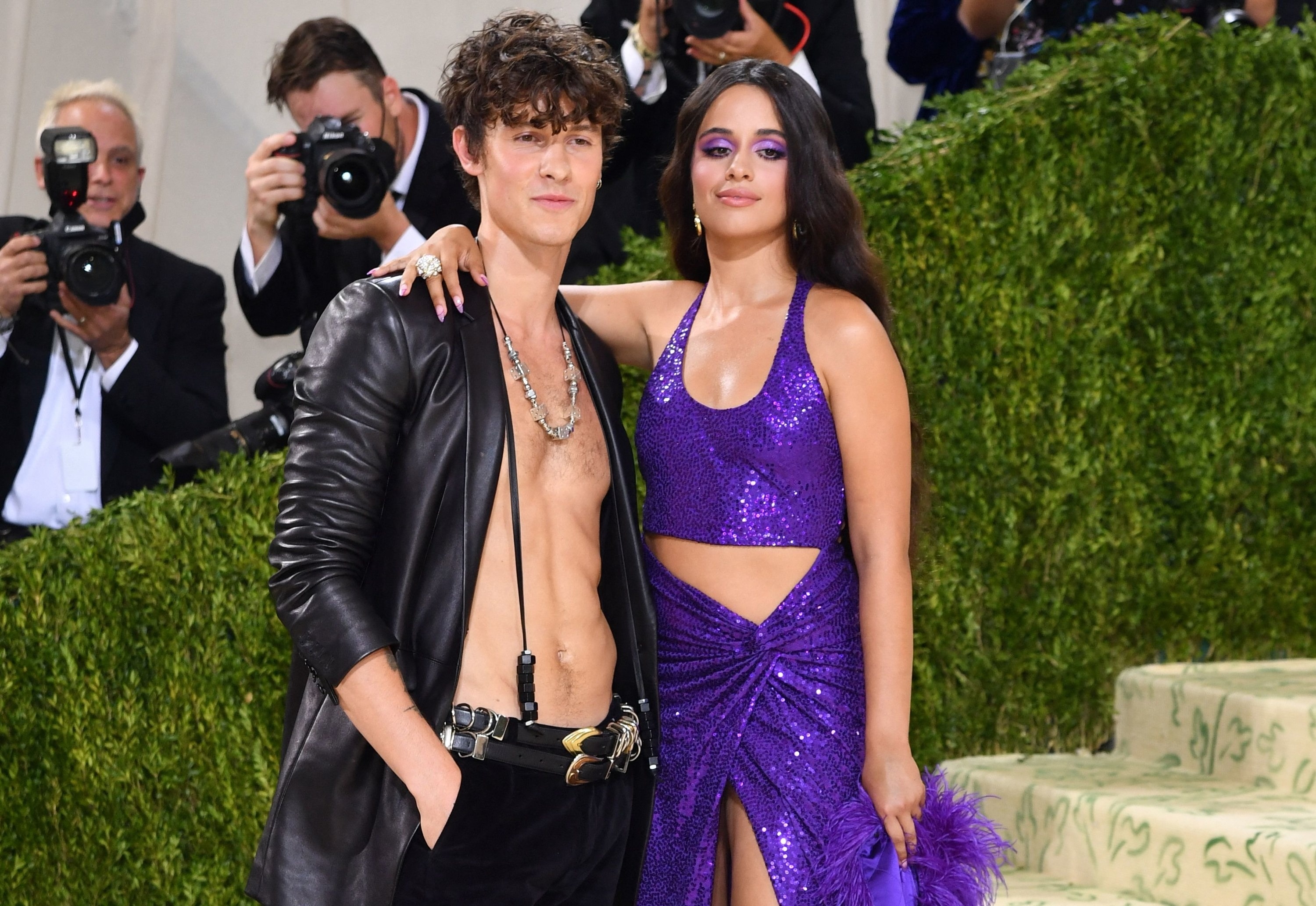 Camila Cabello va Shawn Mendes o Met Gala anh 3