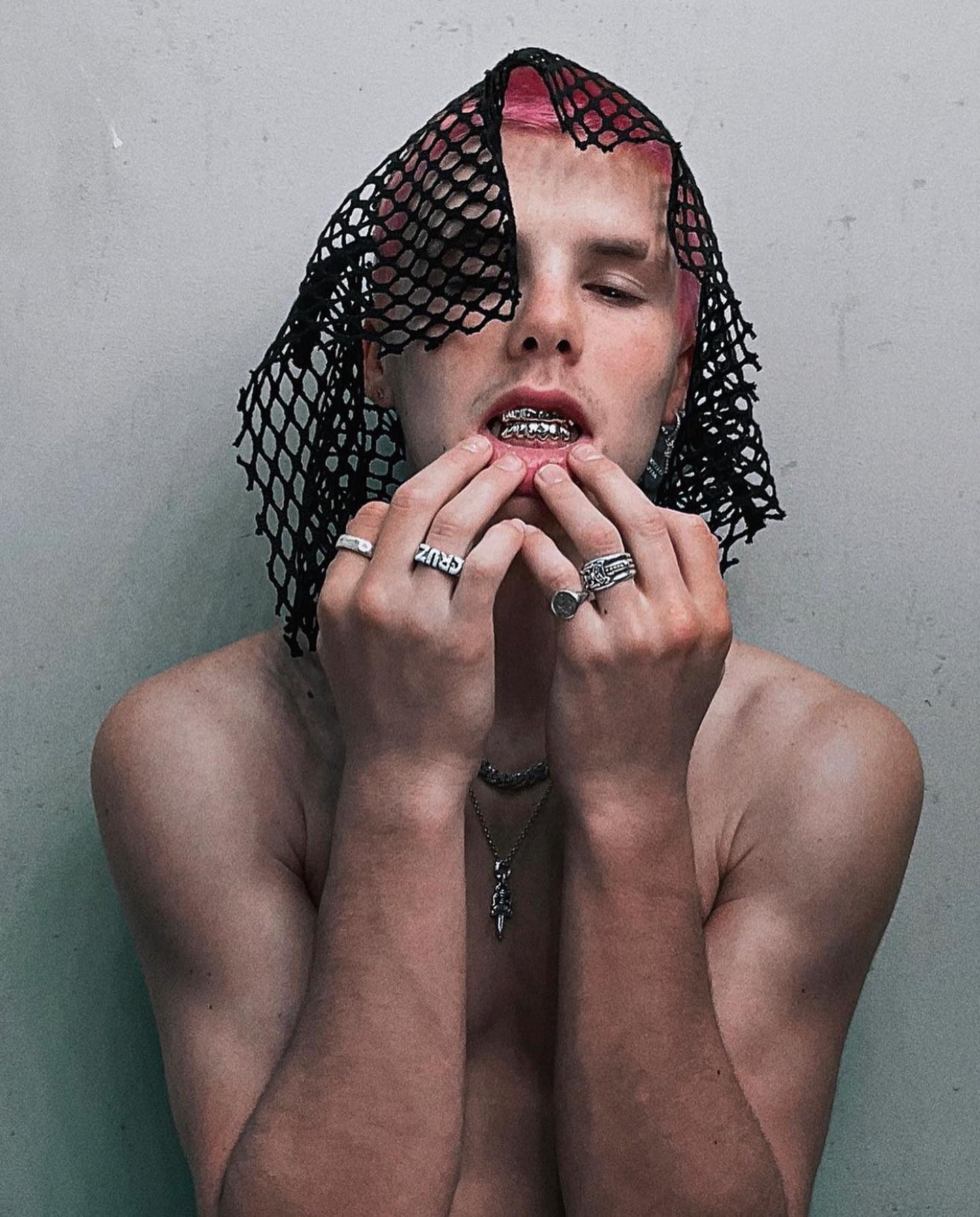 Cruz Beckham sang My dinh cu anh 3