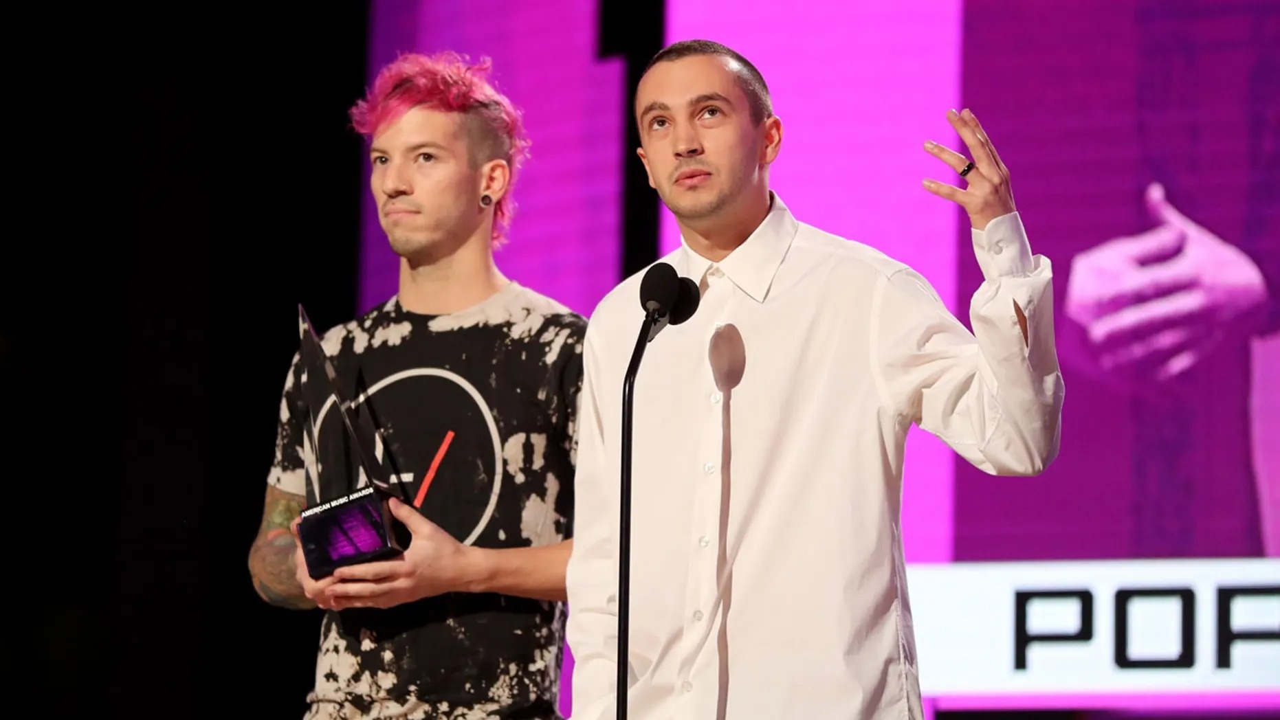 Tom Cruise sa thai nhom 21 Pilots anh 1