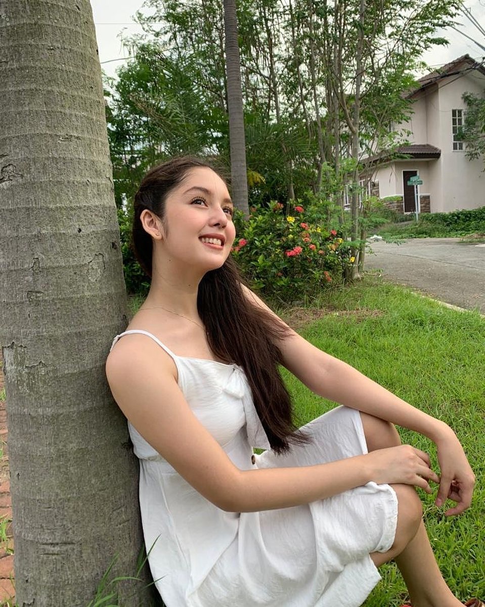 Thực tập sinh 18 tuổi sắp ra mắt Kpop ảnh 4 Thuc tap sinh 18 tuoi sap ra mat Kpop anh 4