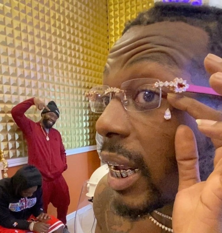 mong tay nam kim cuong cua Machine Gun Kelly anh 5