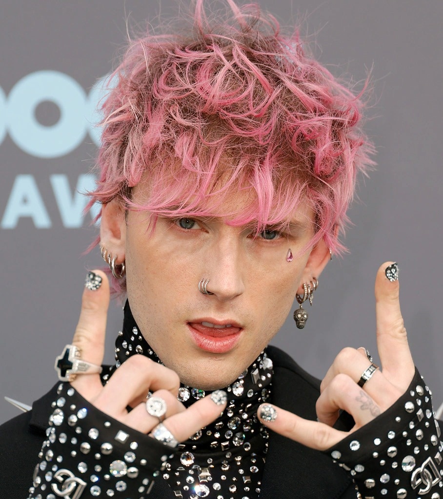 mong tay nam kim cuong cua Machine Gun Kelly anh 3