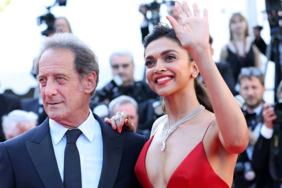 Suc hut cua nguoi phu nu dep nhat An Do hinh anh