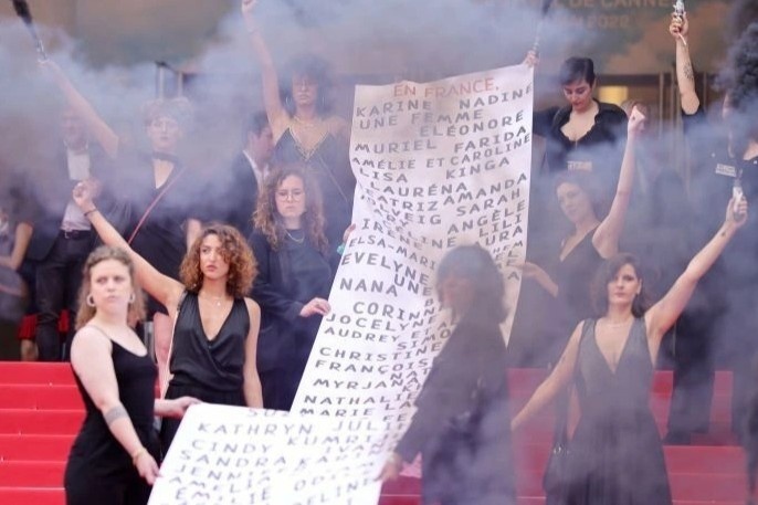 12 phu nu gay nao loan tham do Lien hoan phim Cannes 2022 hinh anh