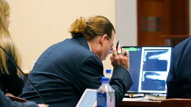 Johnny Depp va Amber Heard anh 1