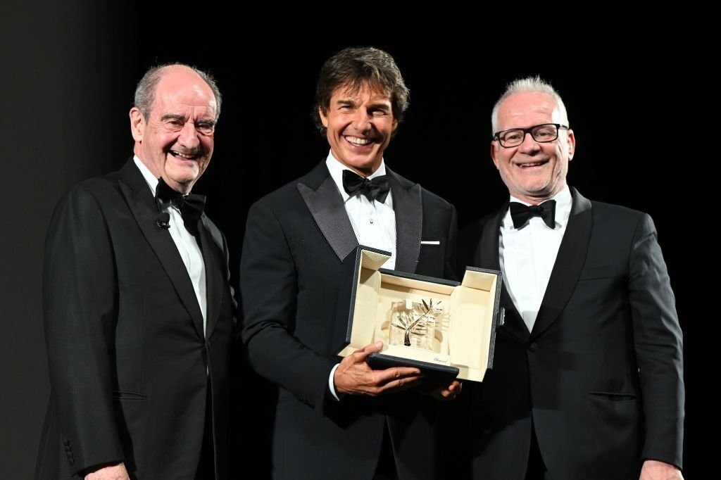 IU bi xo day o Cannes anh 1