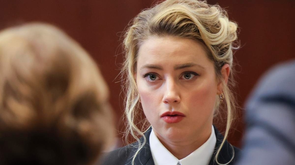 Johnny Depp thang kien Amber Heard anh 1