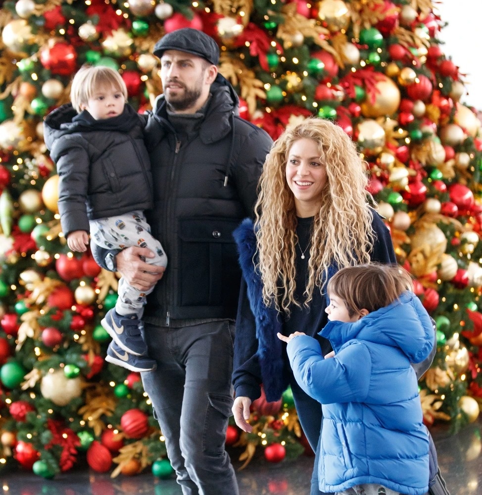 Gerard Pique va Shakira chia tay anh 7