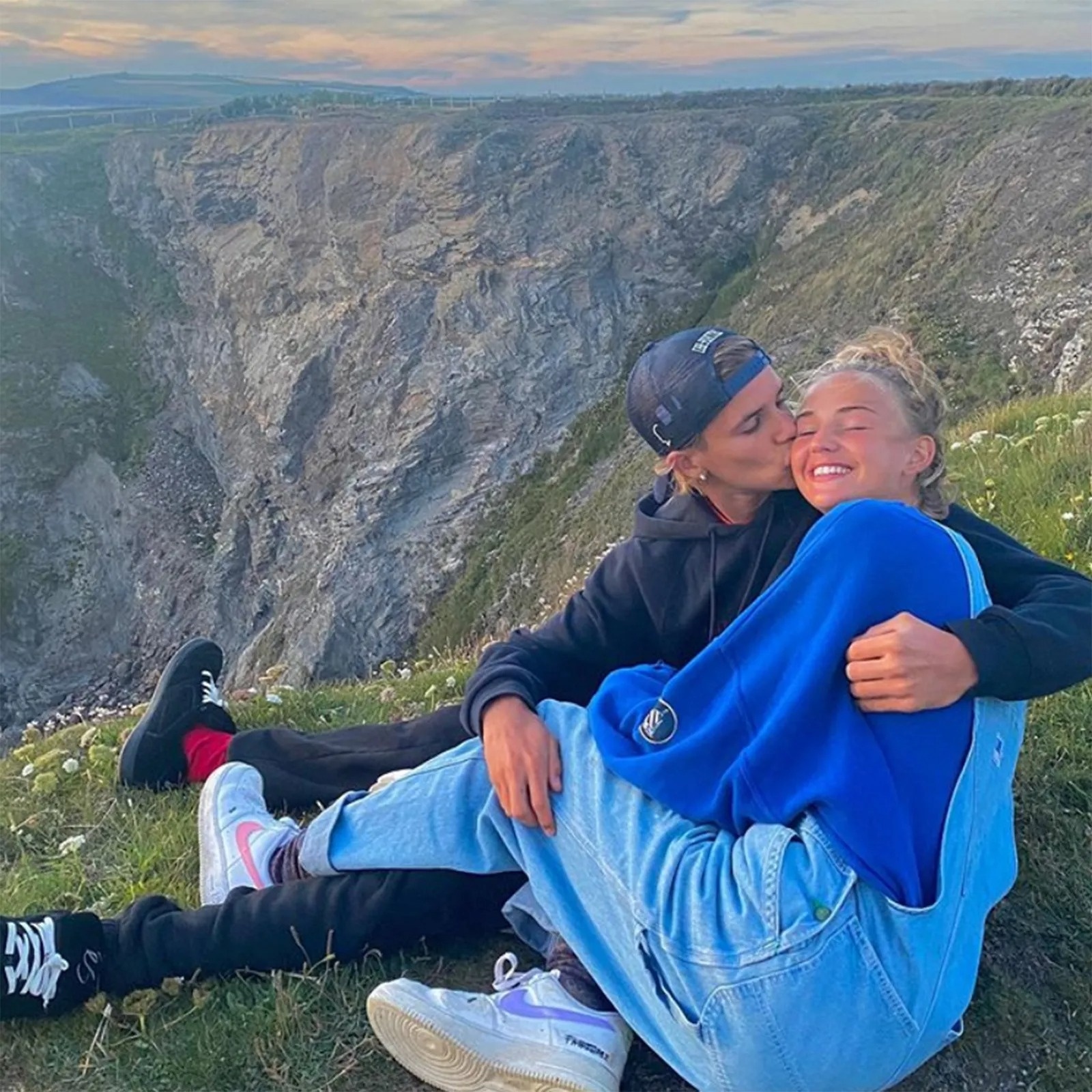 Romeo Beckham và bạn gái người mẫu ảnh 2 Romeo Beckham va ban gai nguoi mau anh 2