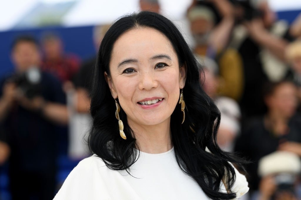 Nu dao dien Nhat Ban hanh hung nhan vien anh 1