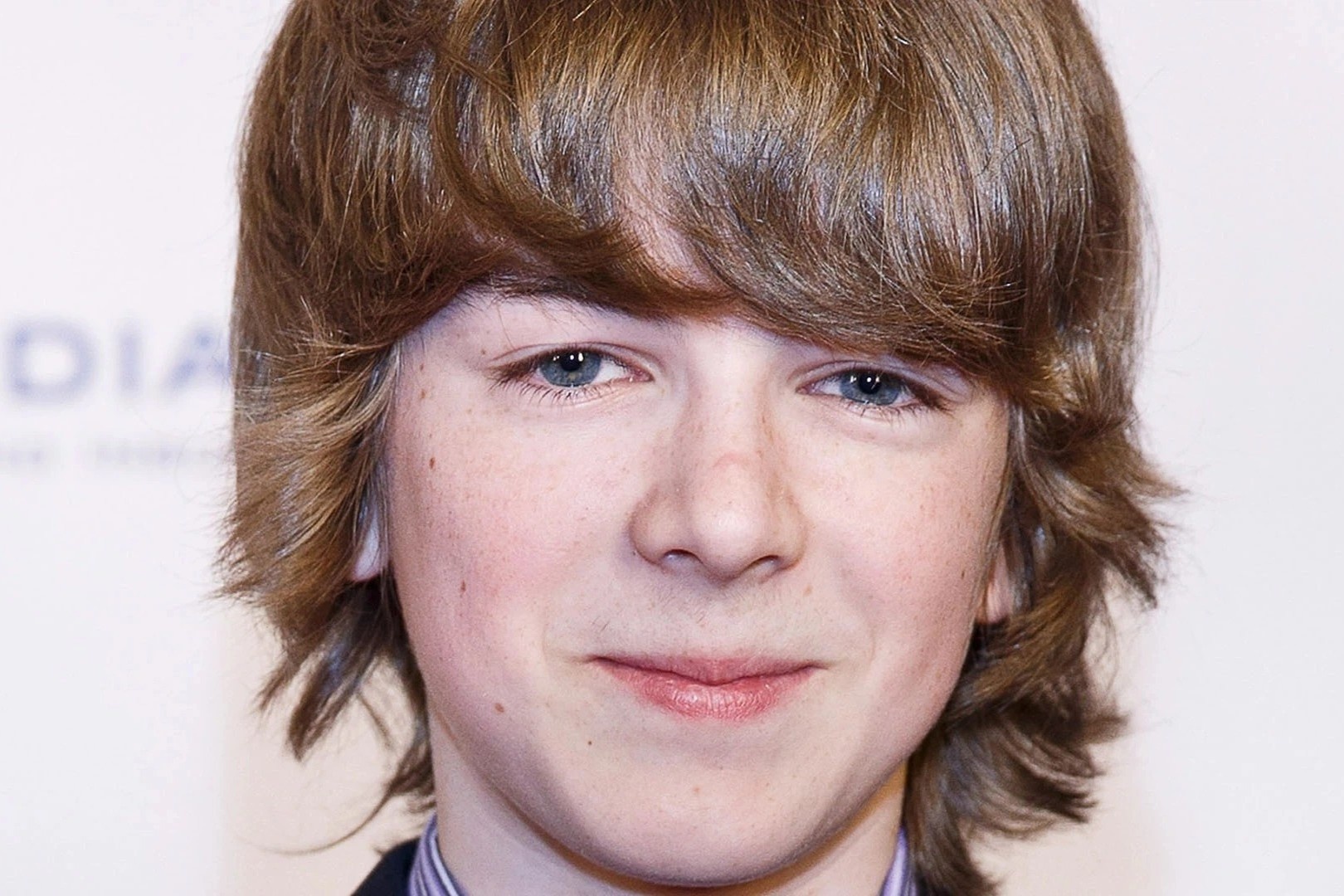 Nam dien vien 'Riverdale' doi dien muc an chung than hinh anh