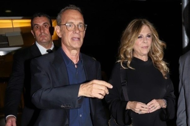 Tom Hanks tuc gian khi vo bi tan cong hinh anh