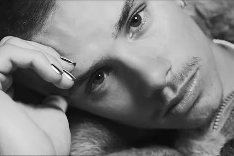 Romeo Beckham trong tao hinh phi gioi tinh hinh anh