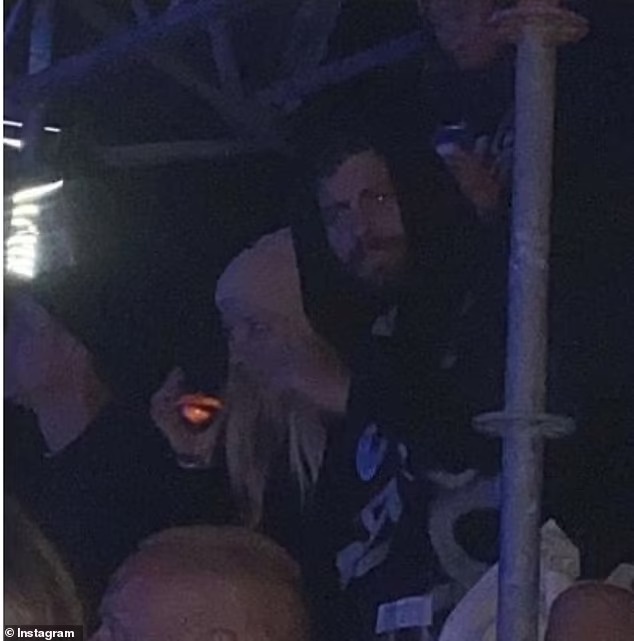 Gerard Pique chia tay Shakira anh 1