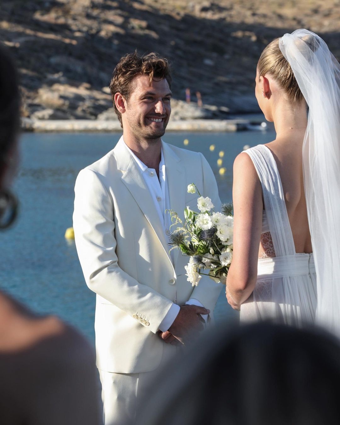 Siêu mẫu áo tắm Toni Garrn kết hôn ảnh 2 Sieu mau ao tam Toni Garrn ket hon anh 2