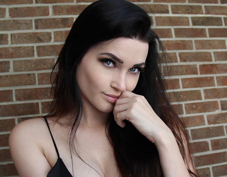 Nguoi mau My qua doi o tuoi 32 hinh anh