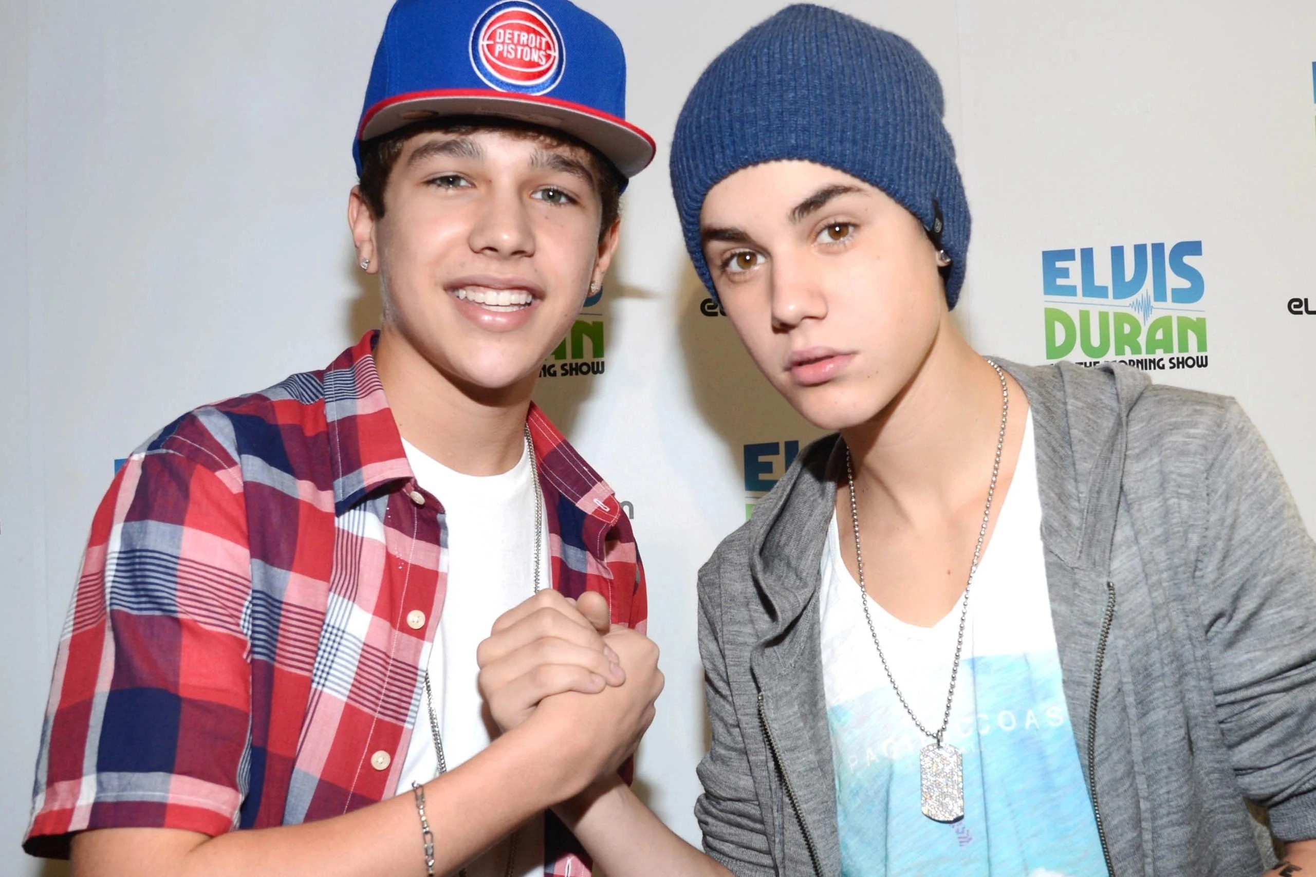 Nam ca si tung duoc ky vong soan ngoi Justin Bieber gio ra sao? hinh anh