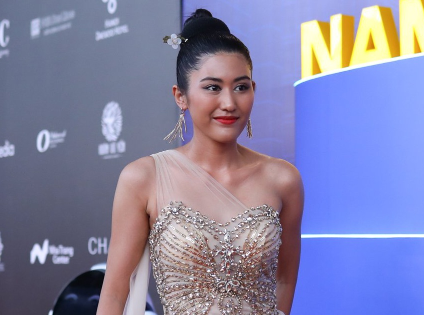 My nhan mac sexy o tham do chung ket Hoa hau Hoan vu Viet Nam hinh anh