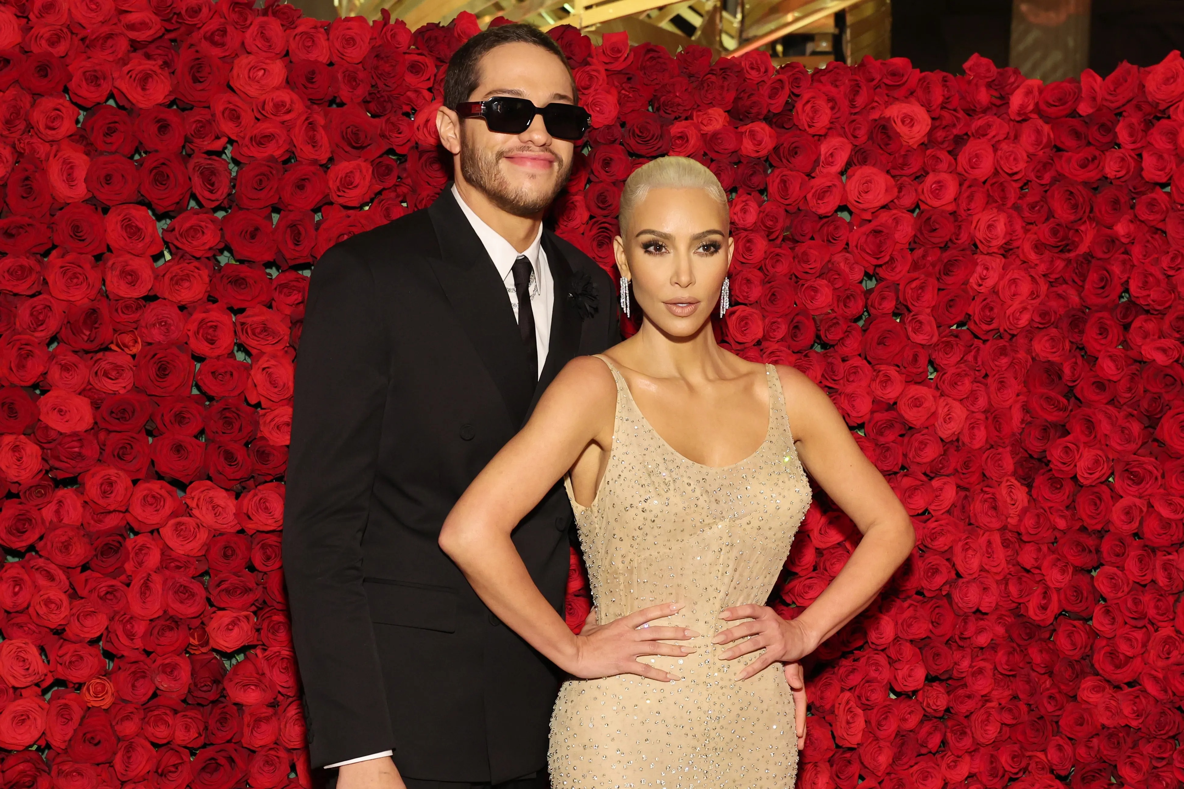 Kim Kardashian than hinh dong ho cat anh 1