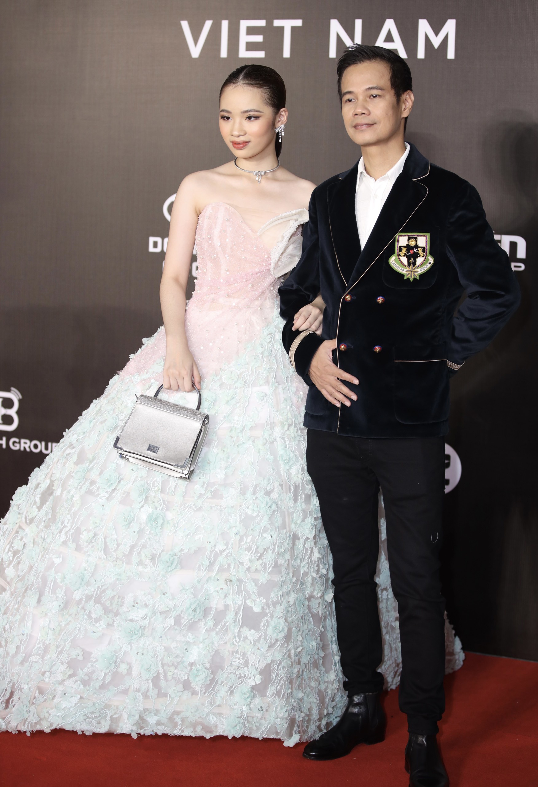 hoa hau hoan vu viet nam anh 12