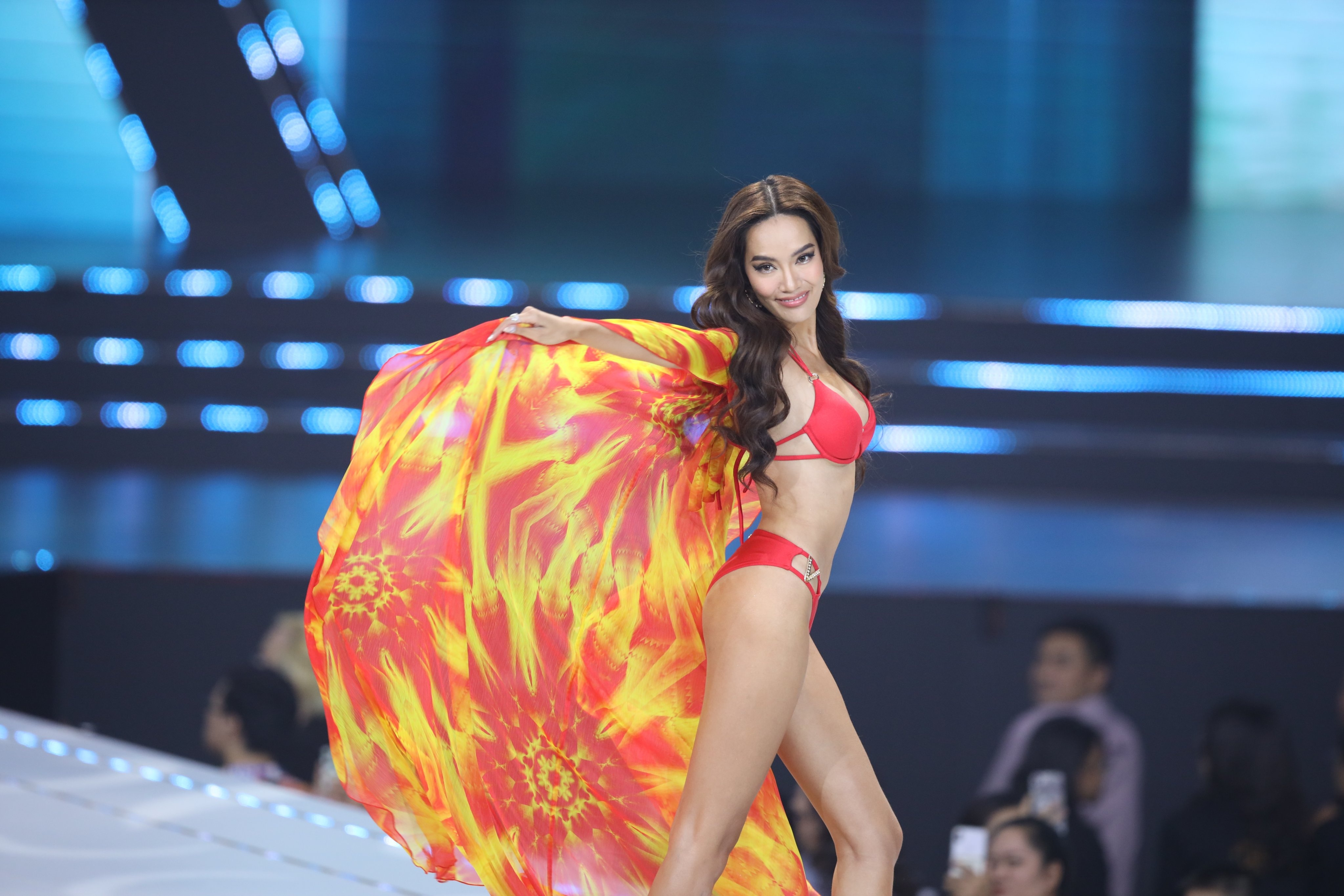 hoa hau hoan vu viet nam anh 11