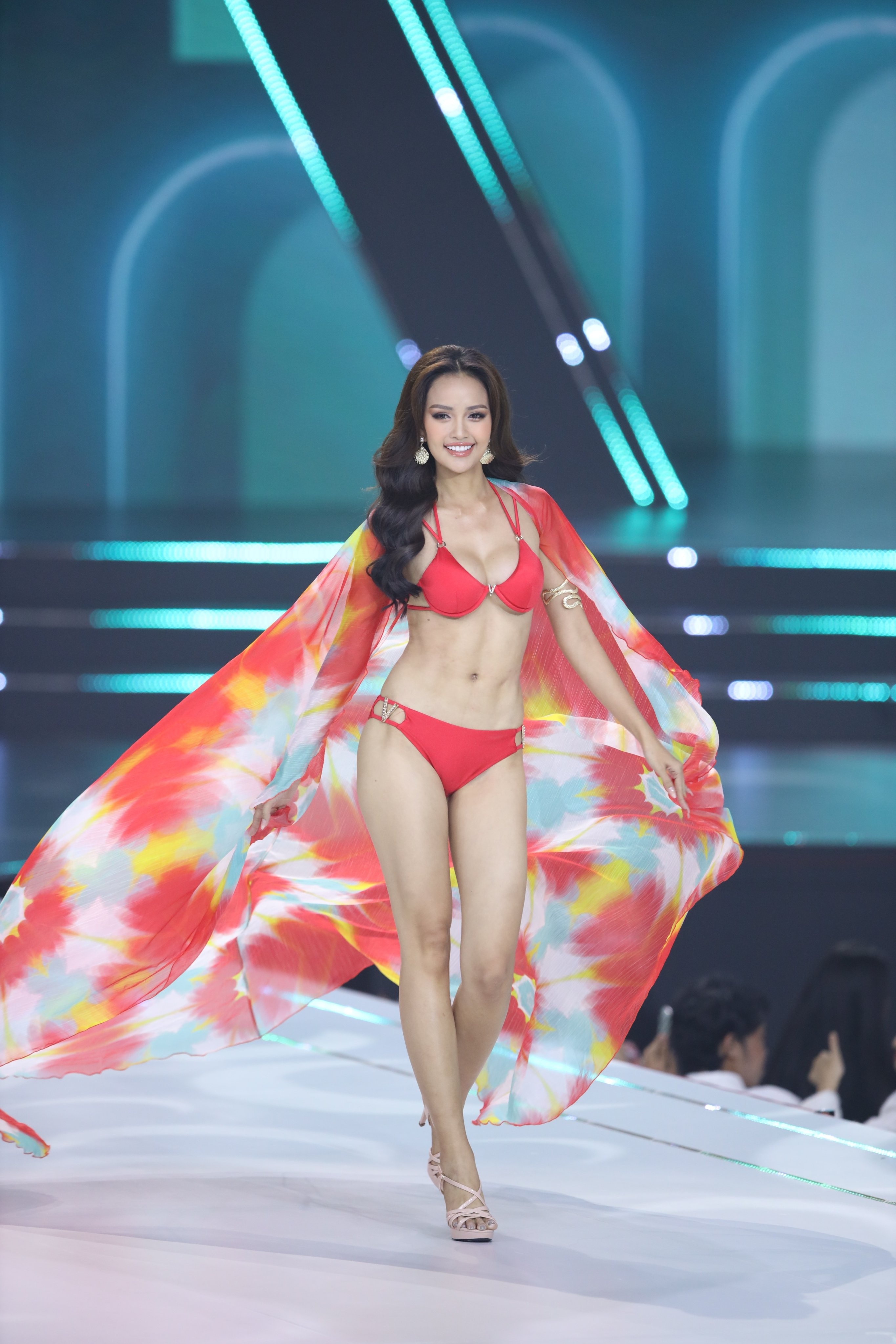 hoa hau hoan vu viet nam anh 2