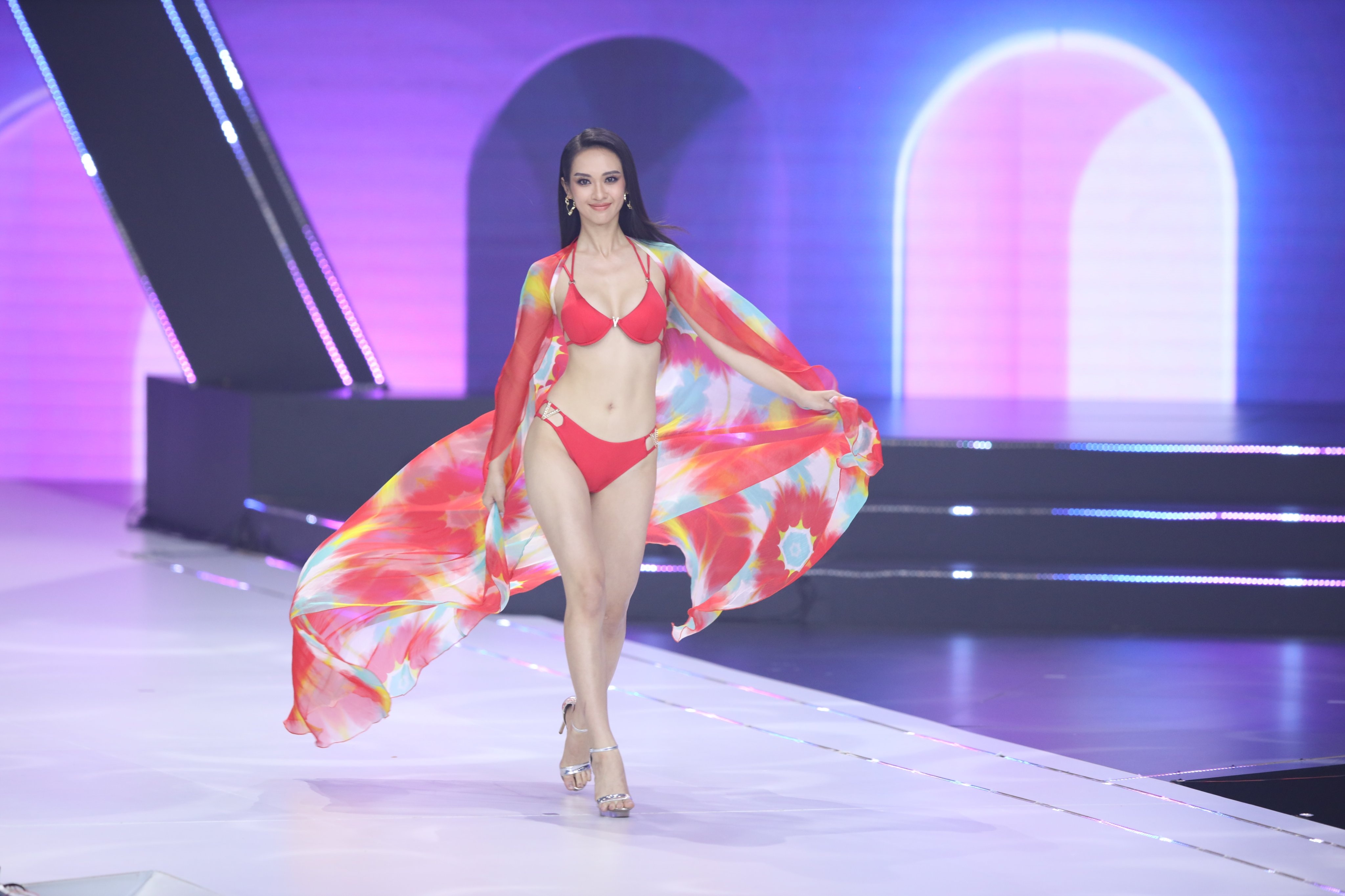 hoa hau hoan vu viet nam anh 7