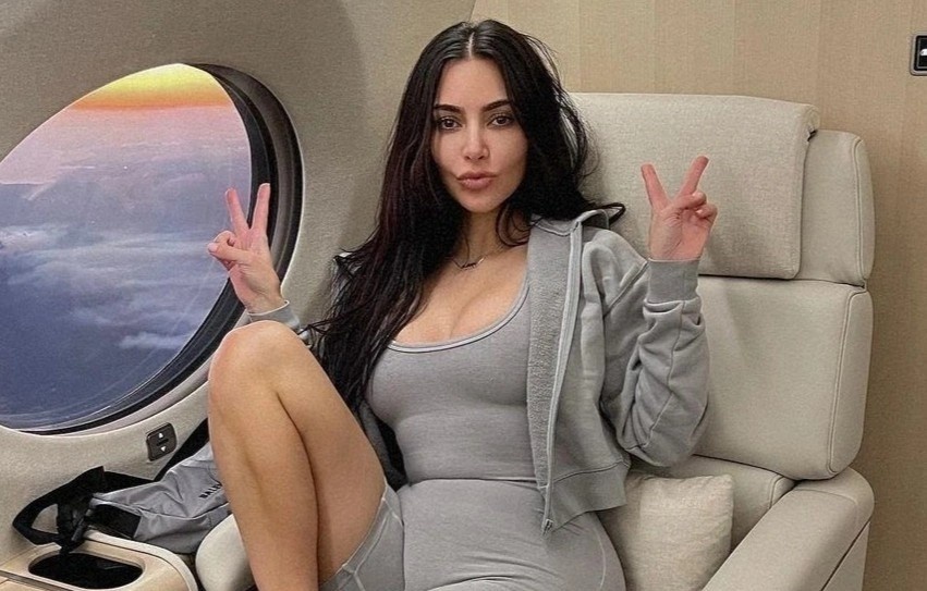 Chuyen co rieng 150 trieu USD cua Kim Kardashian hinh anh