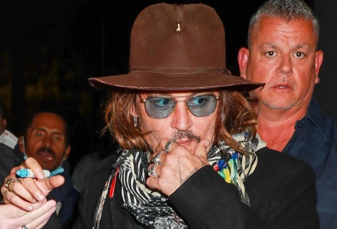 Johnny Depp trut bo ganh nang hinh anh