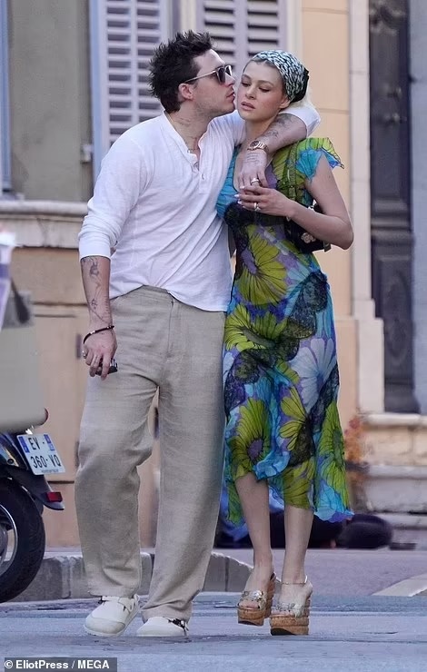 Brooklyn Beckham và Nicola Peltz ảnh 2 Brooklyn Beckham va Nicola Peltz anh 2