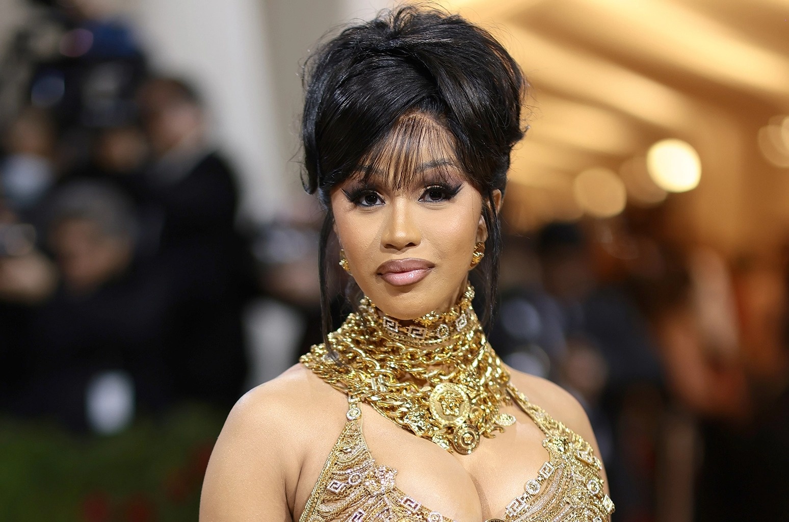 Nghe si kiem trieu USD nho ban noi dung 18+ anh 5