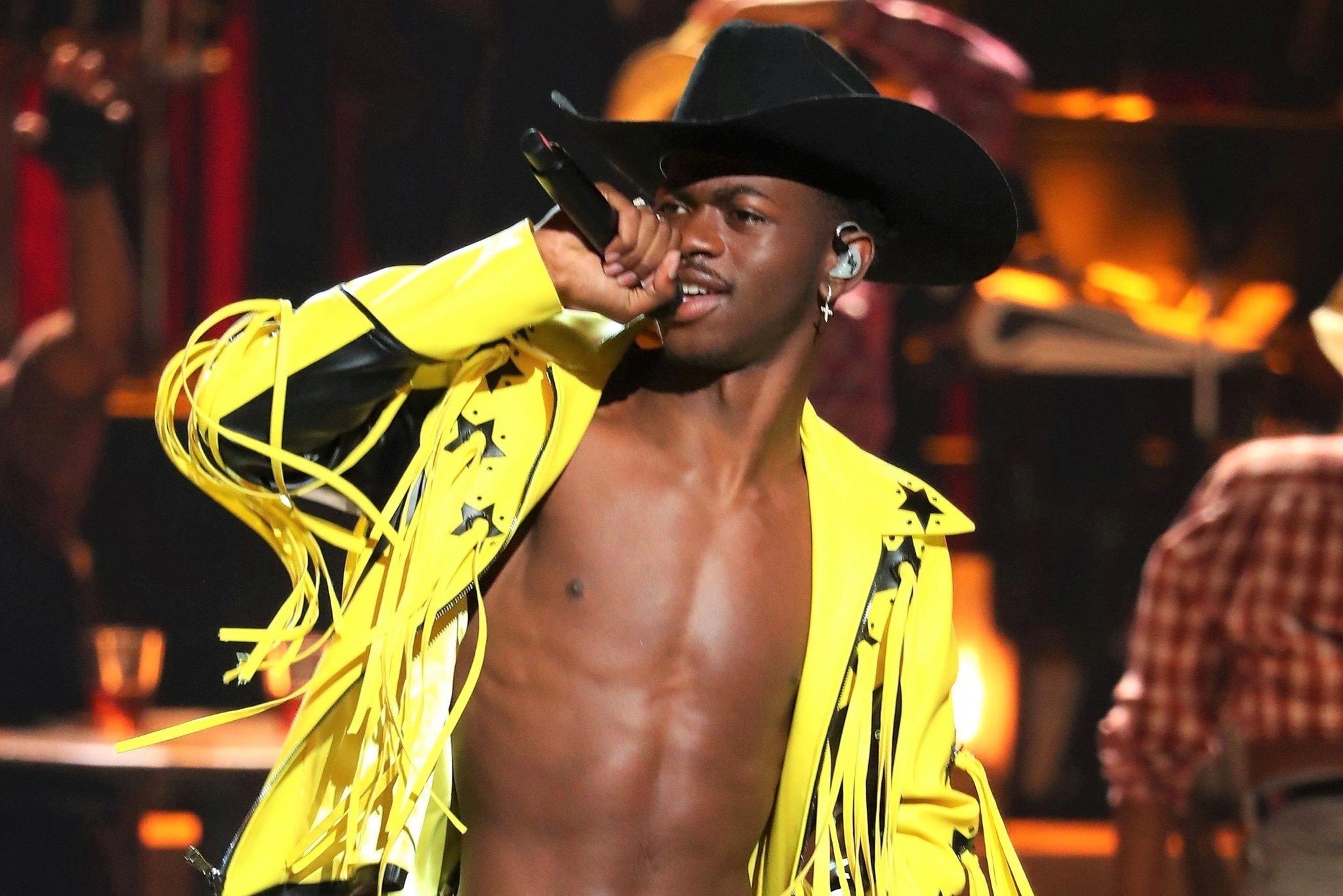 Nhung rapper cong khai gioi tinh that hinh anh