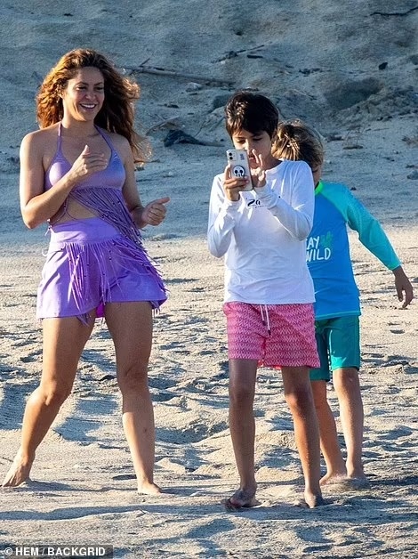 Shakira va Gerard Pique chia tay anh 1