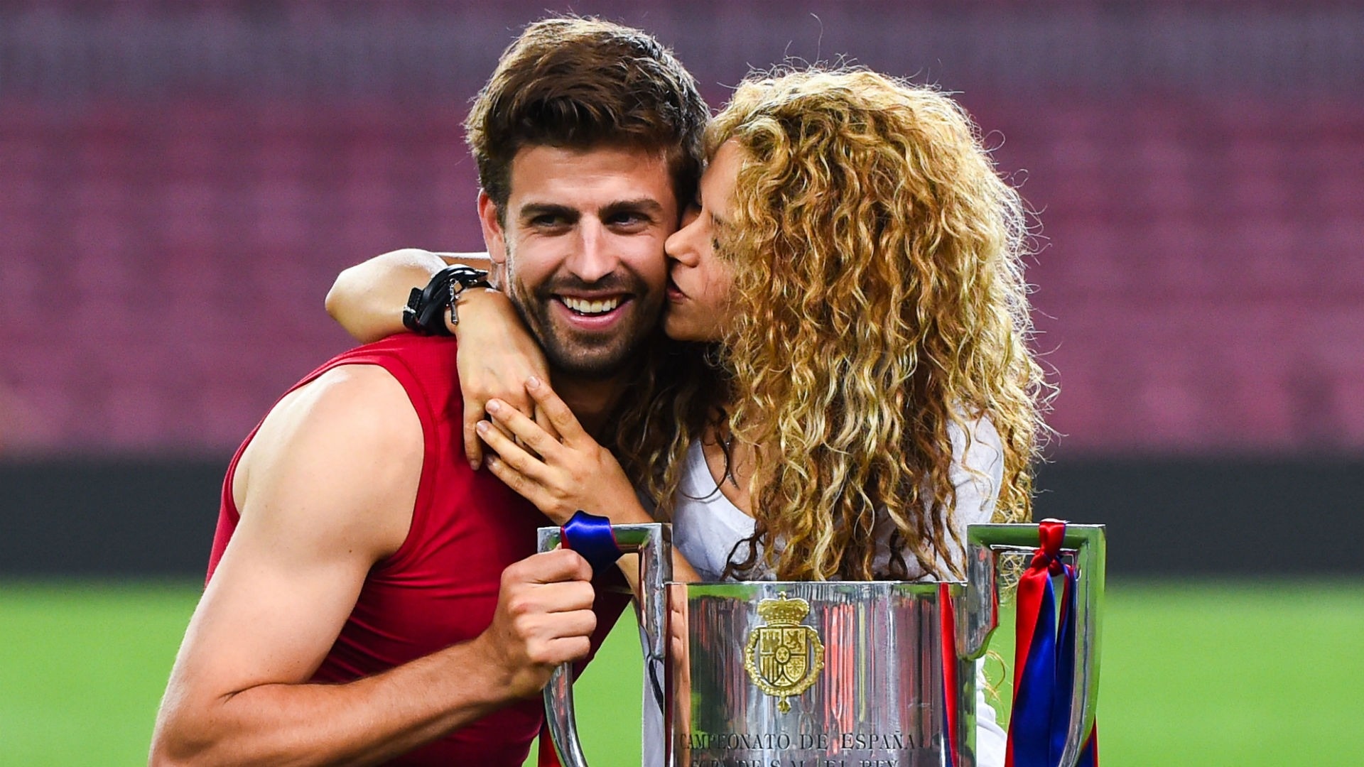 Shakira va Gerard Pique chia tay anh 3