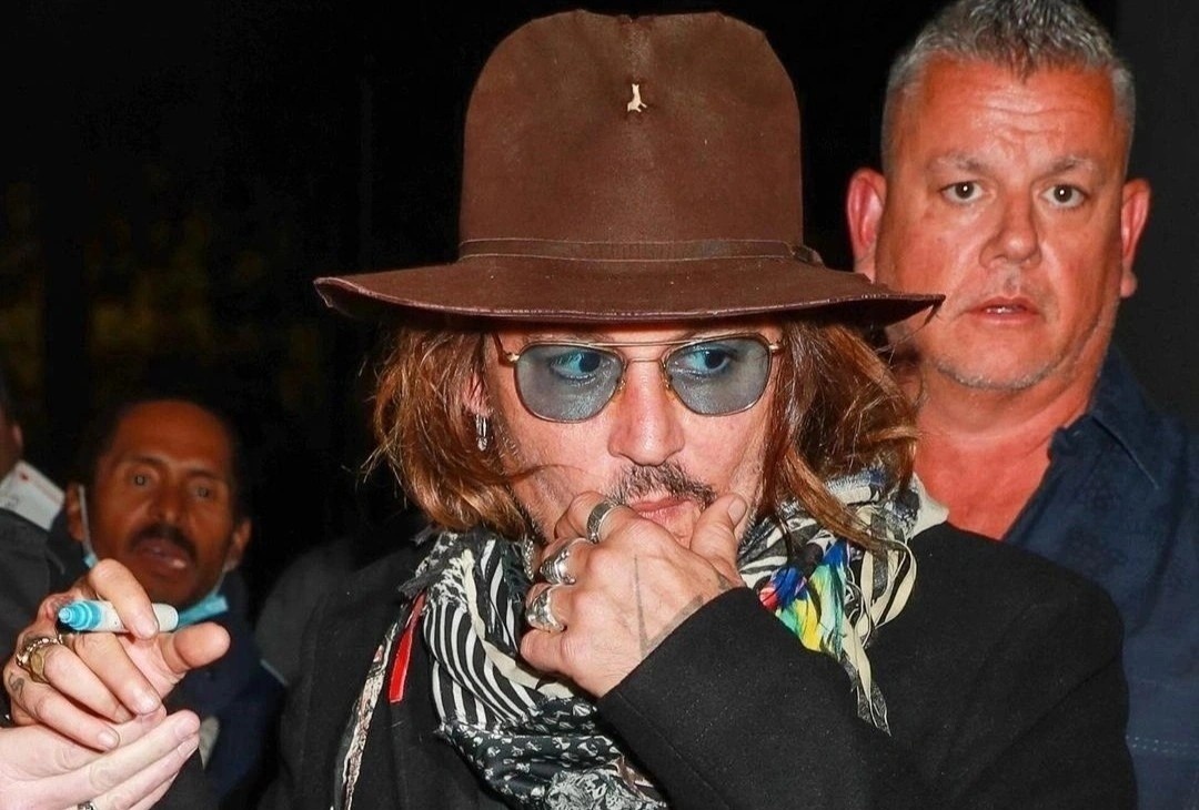 Thuong vu kinh doanh trieu USD cua Johnny Depp hinh anh